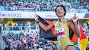 皇马上赛季只输2场比赛：马竞+马竞→本赛季联赛